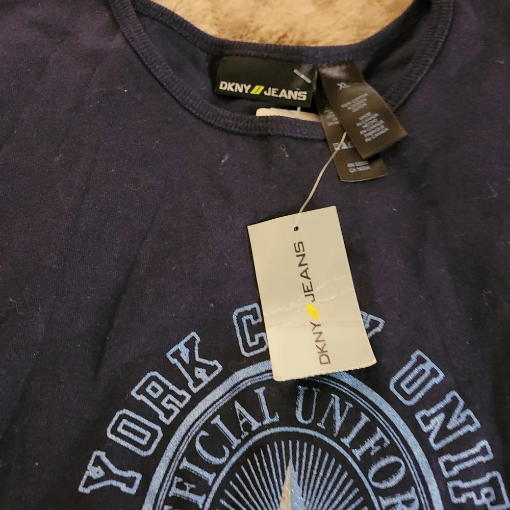 Dkny shirt - Picture 4 of 5